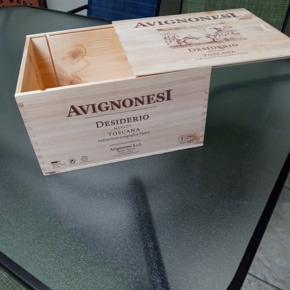 ⭐SOLD⭐Vintage Avignonesi wooden  wine crate - Picture 9 of 16
